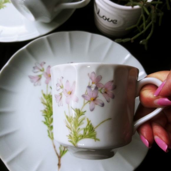 Vintage The Toscany Collection Vintage Japan Cups - Picture 5 of 6